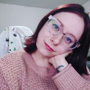 Meet your Posher, Adriana